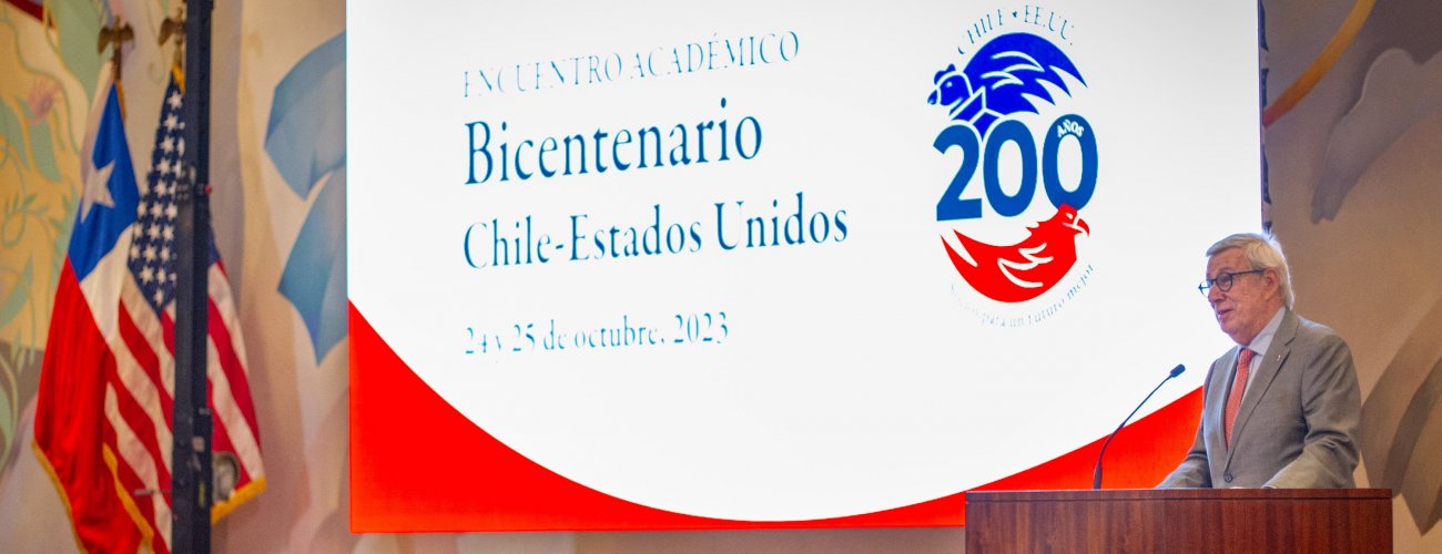 Ministro van Klaveren destaca los logros de los lazos con Estados Unidos en seminario sobre el bicentenario de las relaciones diplomáticas