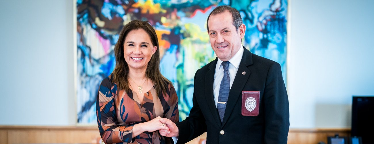 Subsecretaria Gloria de la Fuente se reúne con Director General de la PDI y firman convenio de ciberseguridad