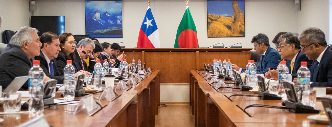 Chile y Bangladesh realizan la primera reunión entre sus ministerios de Relaciones Exteriores y reafirman lazos