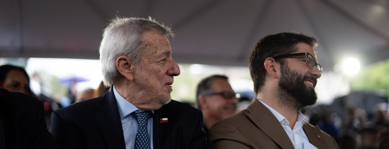 Canciller Alberto van Klaveren asiste a ceremonia de homenaje a Orlando Letelier