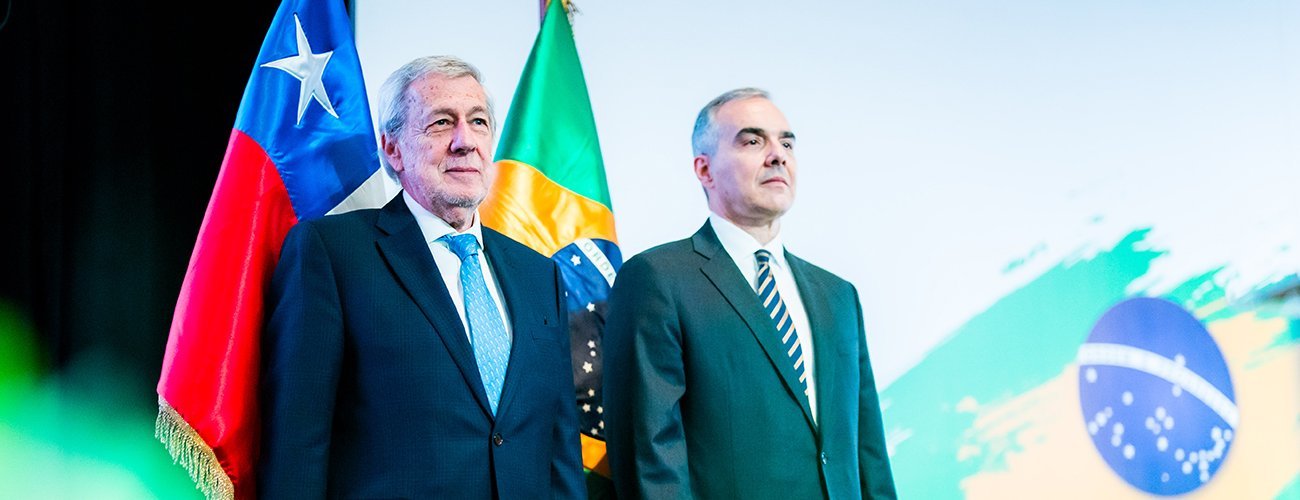 Canciller van Klaveren asiste a celebración del Día Nacional de Brasil
