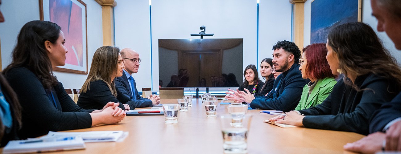 Subsecretaria se reúne con representantes de la Conferencia de la Juventud sobre Cambio Climático de Chile