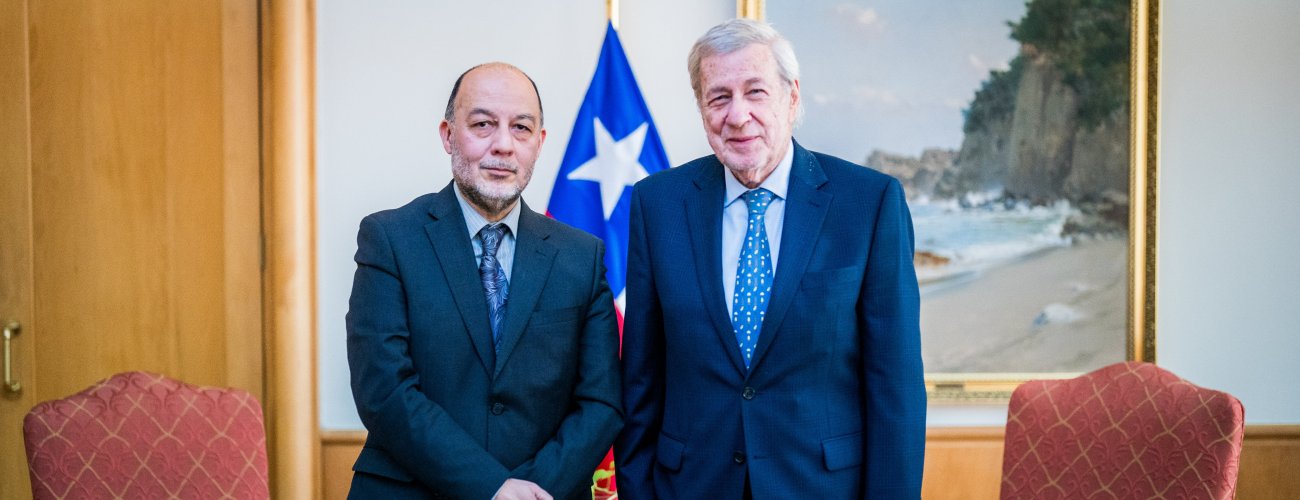 Canciller se reúne con representantes de la comunidad musulmana en Chile
