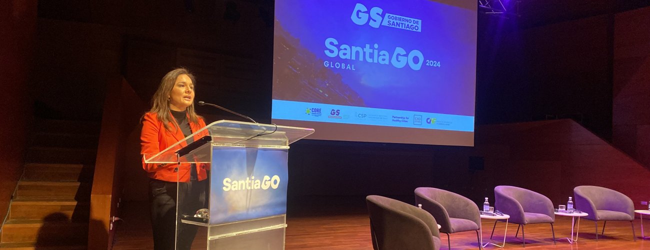 Subsecretaria inaugura seminario para promover la participación de Santiago en el ámbito global