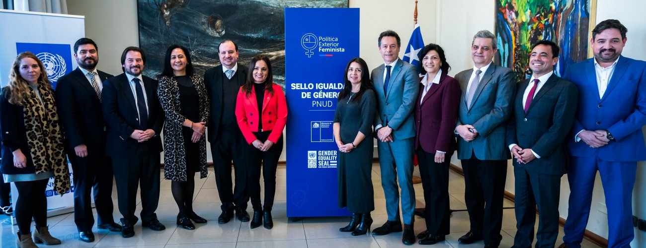 Directivos de Cancillería firman compromiso con el Sello de Igualdad de Género del PNUD