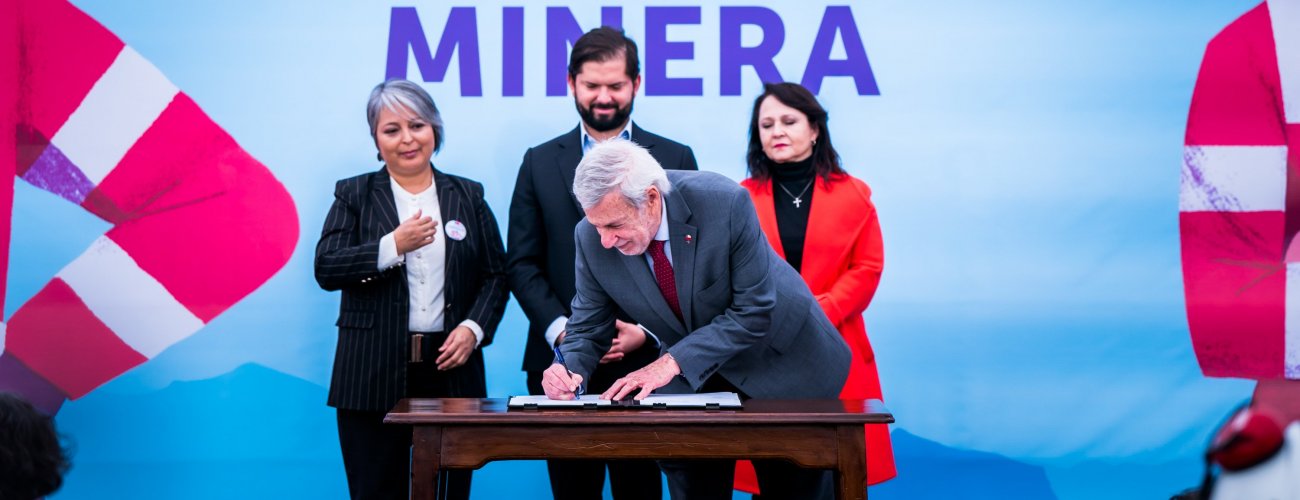 Canciller participa en firma del Convenio 176 de la OIT sobre seguridad y salud en la minería