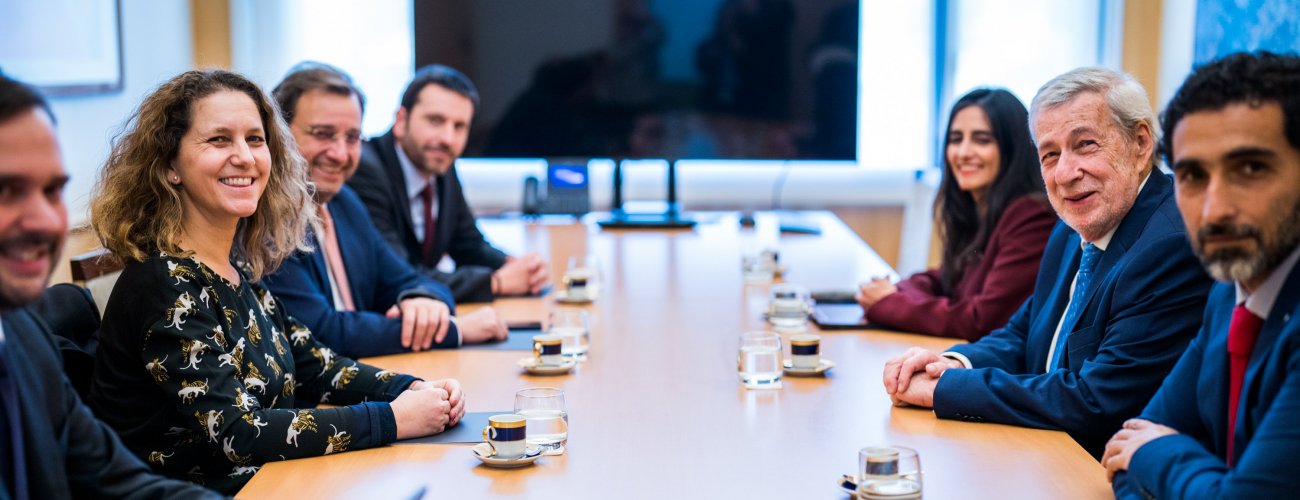 Canciller van Klaveren recibe a la presidenta de SOFOFA