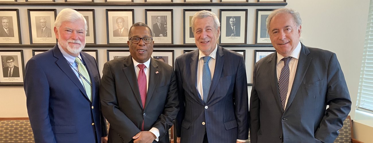 Canciller Alberto van Klaveren se reúne con el subsecretario para los asuntos del hemisferio occidental