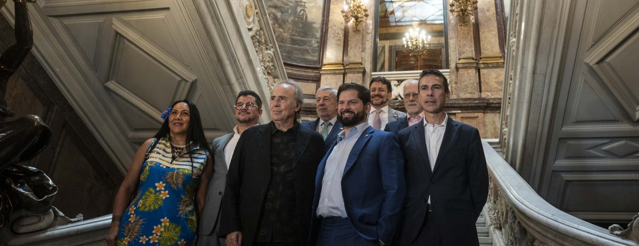 Ministro Alberto van Klaveren acompaña al Presidente a conmemoración de los 50 años del Golpe de Estado y a encuentro con empresarios españoles