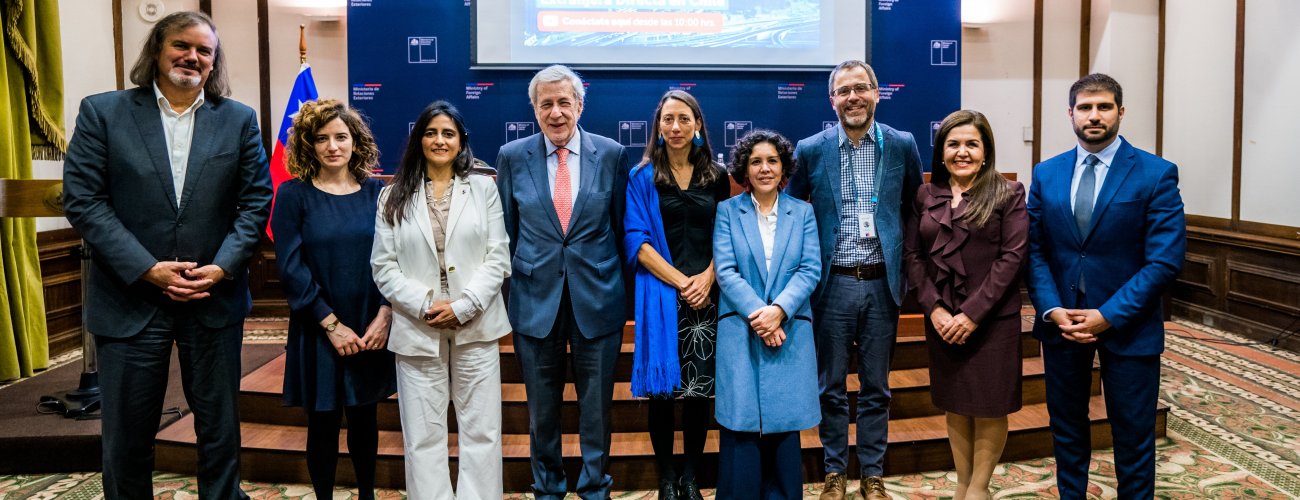 Canciller van Klaveren participa en lanzamiento de estudio OCDE sobre Inversión Extranjera en Chile
