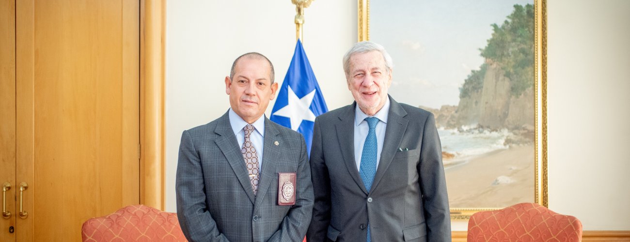 Canciller Alberto van Klaveren se reúne con director general de la PDI