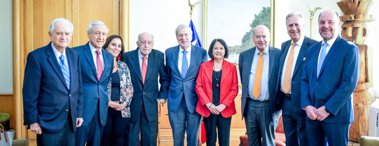 Ministro Alberto van Klaveren se reúne con el Consejo de ex Cancilleres