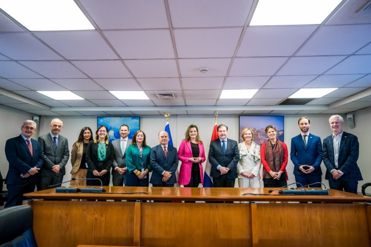 Subsecretario (S) Alex Wetzig encabeza Consultas Políticas entre Chile y Países Bajos