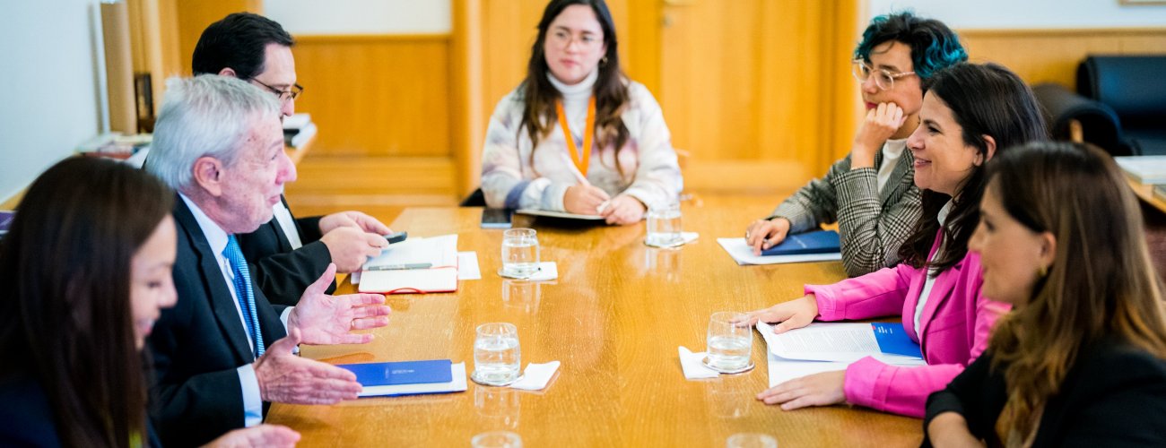 Canciller y Subsecretaria de Relaciones Exteriores sostienen reunión de trabajo con la Ministra de la Mujer y Equidad de Género