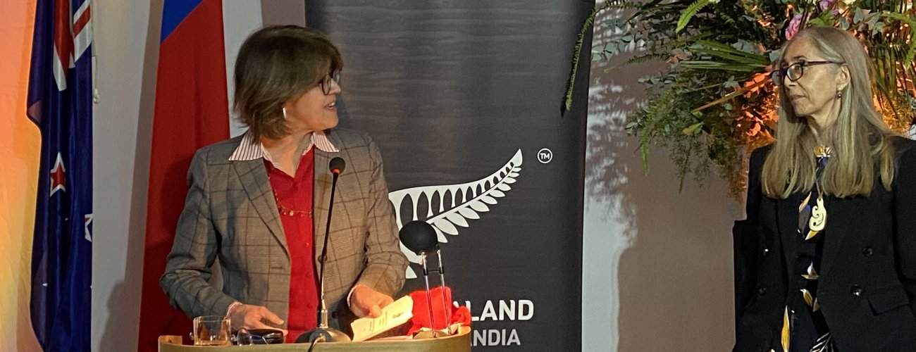 Ministra (s) Ximena Fuentes asiste a conmemoración de los 50 años de la presencia diplomática entre Chile y Nueva Zelandia
