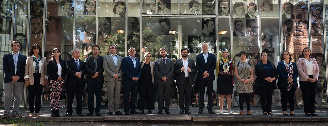 Canciller Antonia Urrejola tras visita a Espacio Memoria y Derechos Humanos de Argentina: “Los DD.HH. van a ser un sello distintivo de la política exterior”