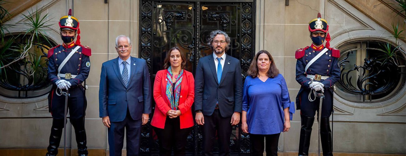 Ministra Antonia Urrejola sostiene reunión bilateral con Canciller argentino y 2+2 junto a ministerios de Defensa