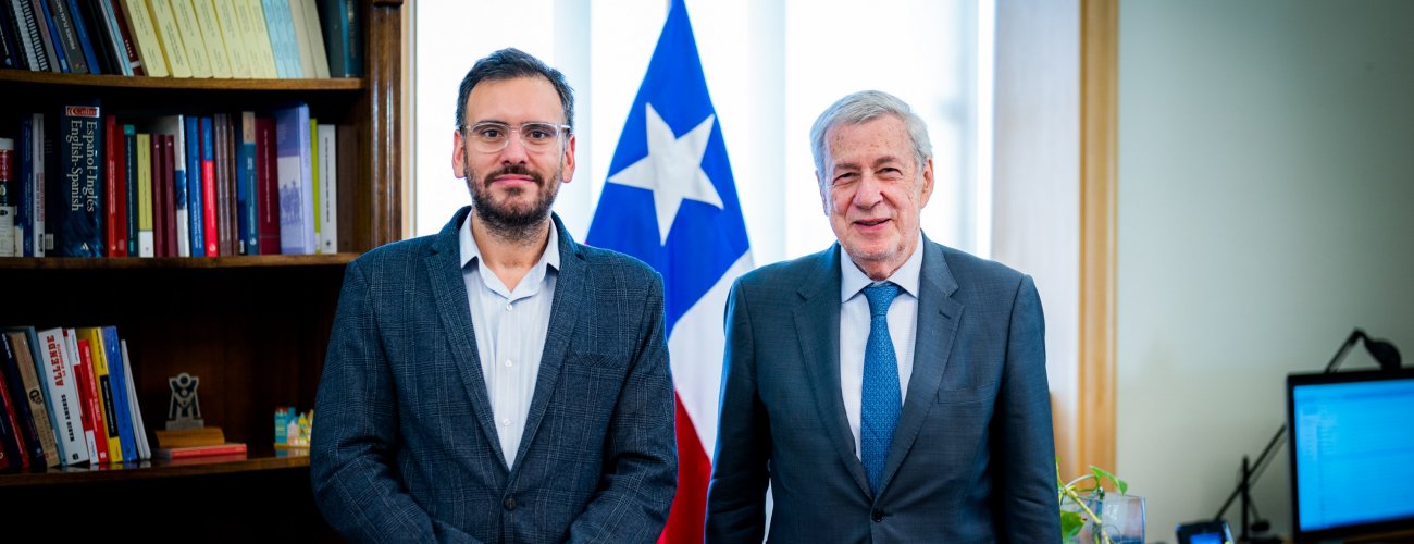 Canciller Alberto van Klaveren se reúne con Presidente de la Comisión de Relaciones Exteriores de la Cámara de Diputadas y Diputados