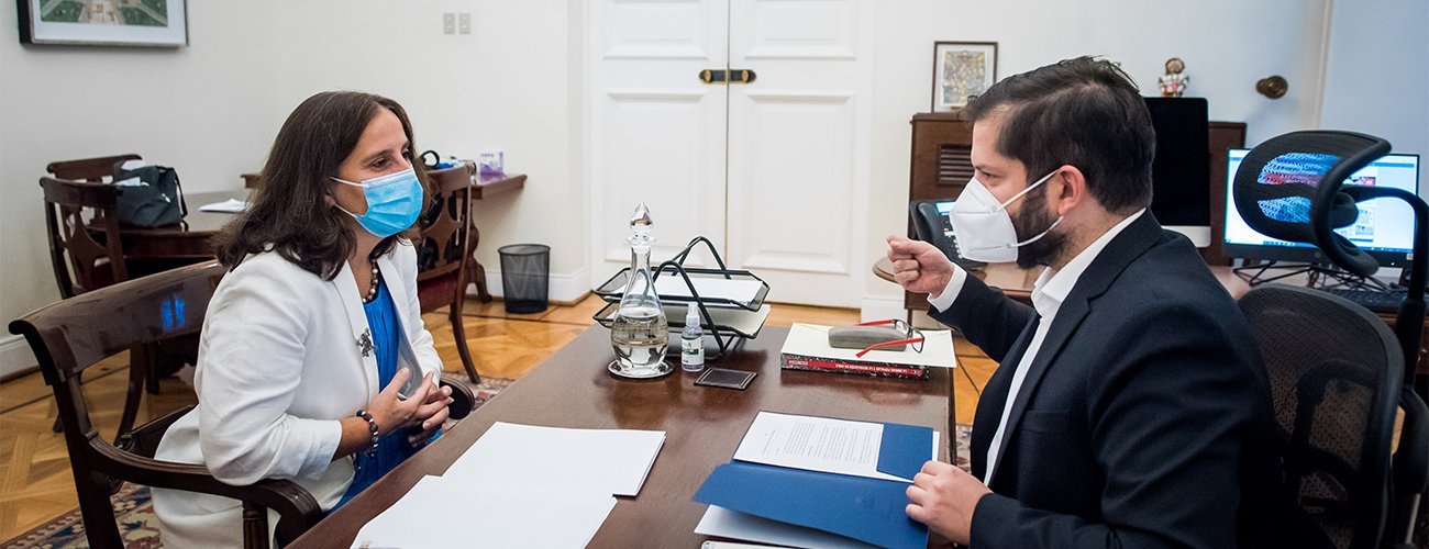 Ministra Antonia Urrejola se reúne con el Presidente Gabriel Boric ante inicio de los alegatos orales de Chile ante la Corte Internacional de Justicia