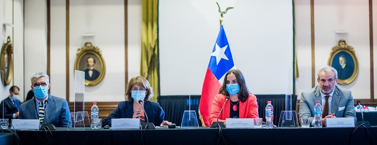 Canciller Antonia Urrejola y Subsecretaria Ximena Fuentes encabezan el Consejo Asesor para el Caso Silala