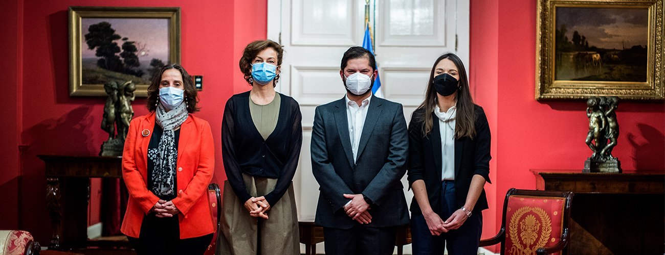Ministra Antonia Urrejola participa en reunión con el Presidente Gabriel Boric y la Directora General de la Unesco