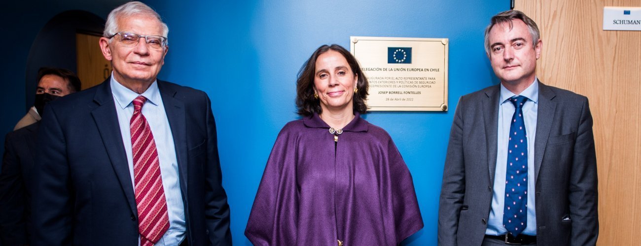 Canciller Antonia Urrejola participa en la inauguración de la oficina de la Unión Europea en Chile