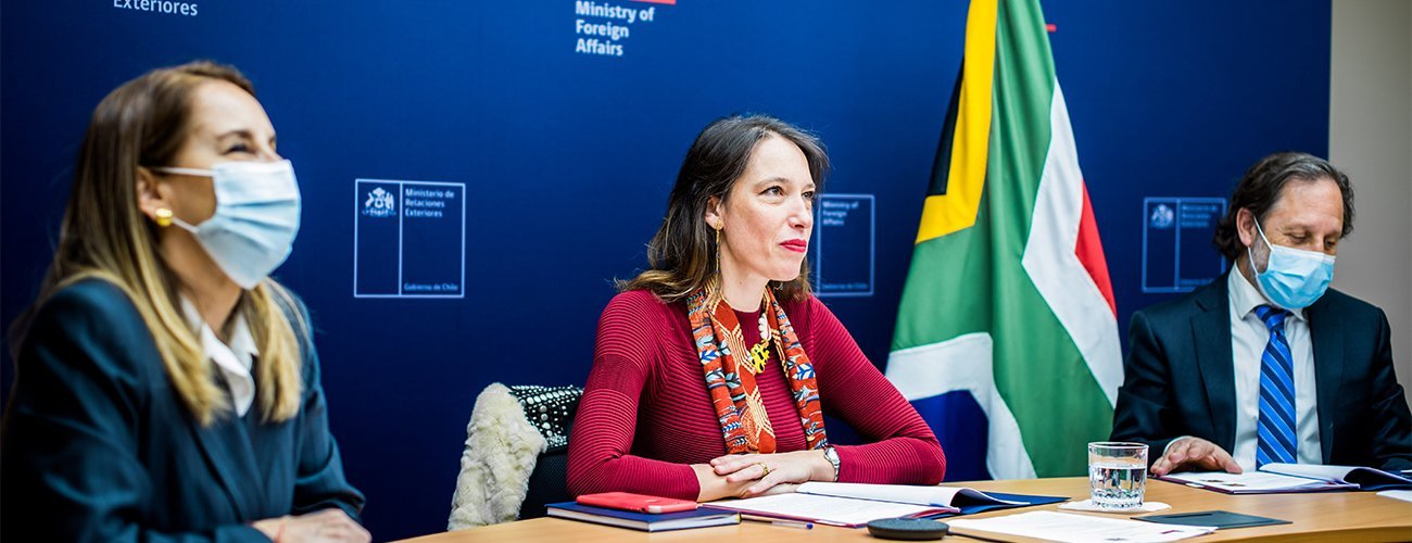 Subsecretaria Carolina Valdivia preside la VII reunión de Consultas Políticas entre Chile y Sudáfrica