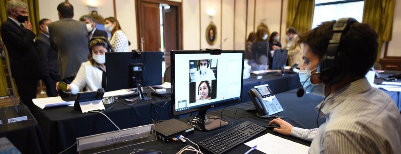 Cancillería y Servel fomentan atenciones en línea para chilenos en el exterior