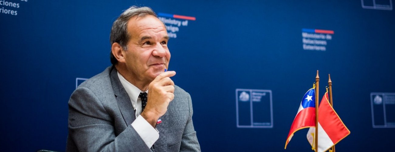 Canciller Allamand sostiene reunión bilateral con Ministro de Comercio de Indonesia