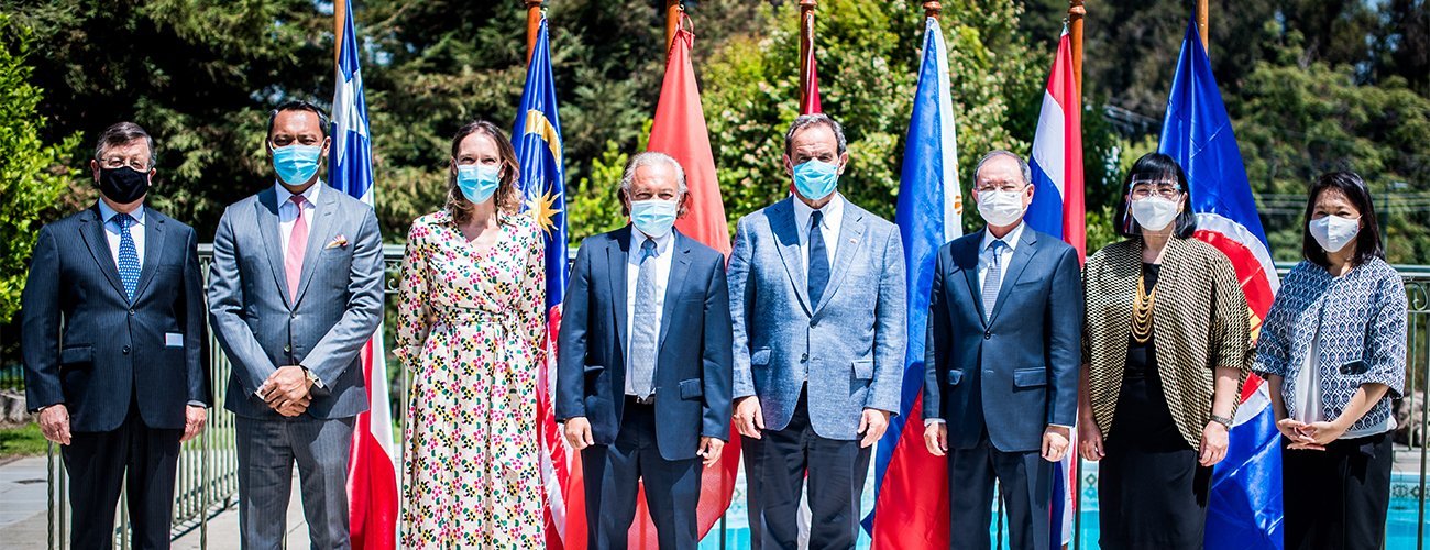 Ministro Allamand se reúne con Embajadores de ASEAN