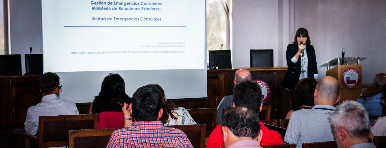 Cancillería participa en capacitación a federaciones deportivas del Comité Olímpico de Chile