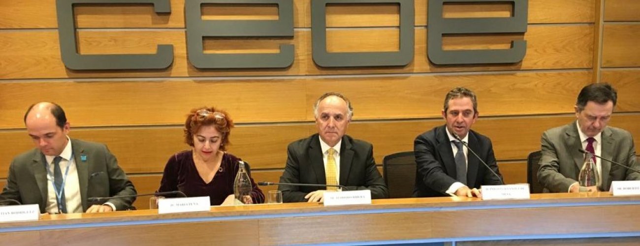 Ministro Ribera se reúne con la Confederación Española de Organizaciones Empresariales en Madrid