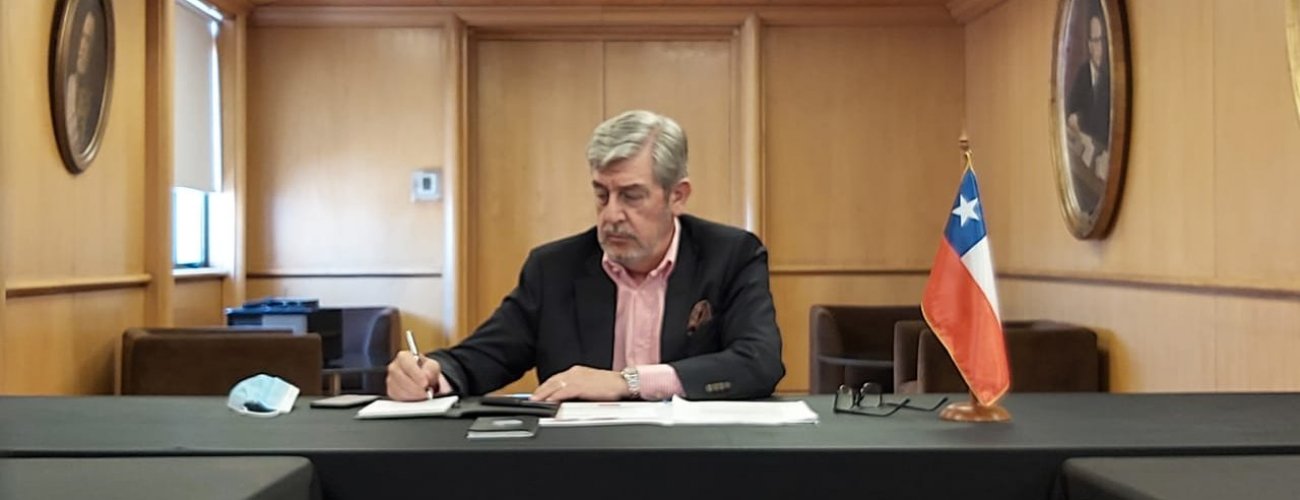 Cancillería y Ministerio de Salud realizan webinar informativo a red consular acreditada en Chile