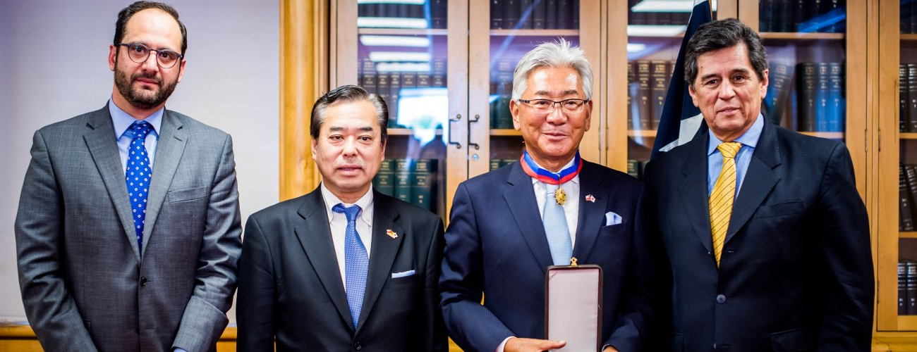Cónsul Honorario de Chile en Osaka, Hidetaka Yoshikawa, es condecorado con la Orden de Bernardo O´Higgins en el grado de Gran Oficial