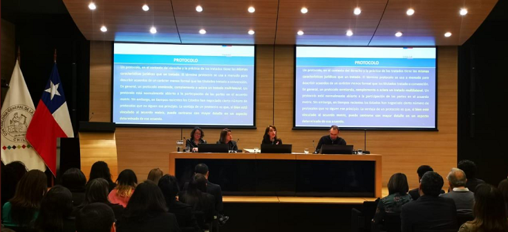 Embajadora Mariana Durney realiza capacitación a funcionarios de Contraloría General de la República