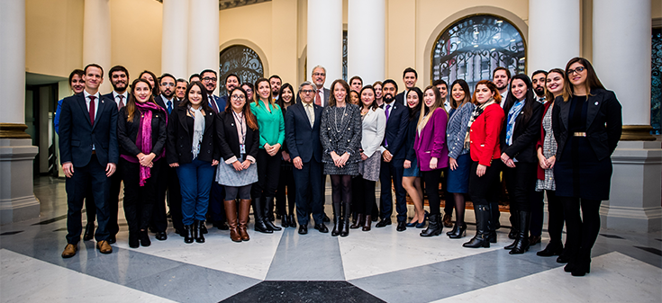 Ministra de Relaciones Exteriores (s) visita la Academia Diplomática