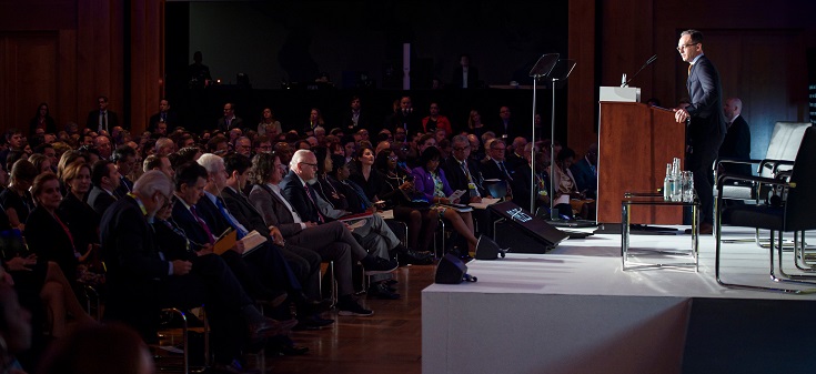Ministro Ampuero participa en “Digital Revolution: Resetting Global Power Politics?”