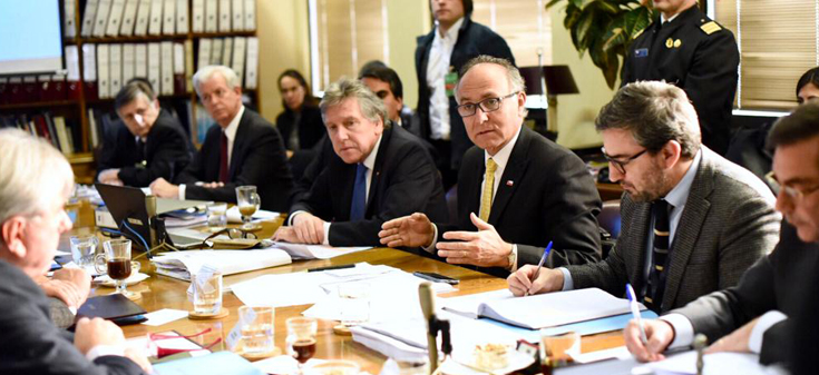 Canciller asiste a la comisión de RR.EE. del Senado para abordar proyecto de Ley de Estatuto Chileno Antártico