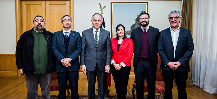 Las asociaciones de trabajadores de la Cancillería se reúnen por primera vez con el Ministro Ribera