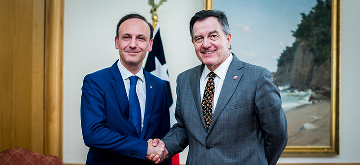 Ministro Ampuero recibe al Subsecretario de Asuntos Exteriores de Italia