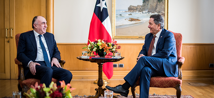 Canciller Ampuero recibe a Ministro de Relaciones Exteriores de Azerbaiyán