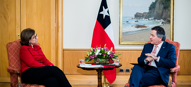 Canciller Ampuero se reúne con Embajadora de Egipto