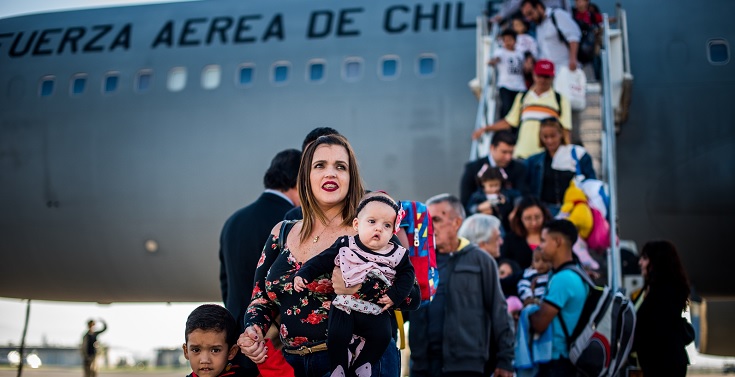 Canciller Ampuero anuncia tercer regreso masivo de chilenos desde Venezuela