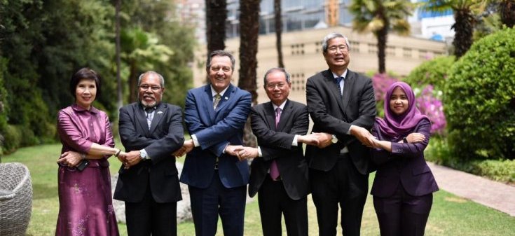 Canciller se reúne con Embajadores de la ASEAN en Chile
