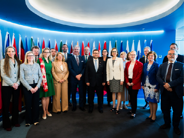 Lista del Cuerpo Diplomático y OO.II. en Chile