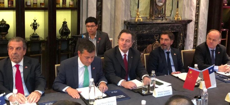 Canciller Ampuero asiste a la firma del acuerdo de hermanamiento entre la región de O’ Higgins y la Provincia de Shanxi