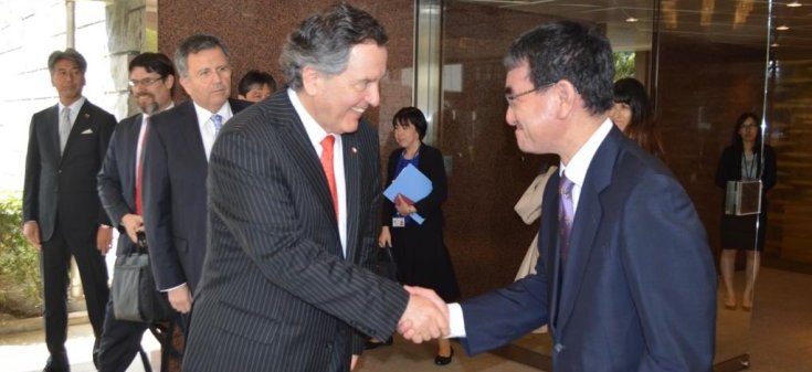 En último día en Tokio, Canciller Ampuero se reúne con su par de Japón y empresarios que invierten en Chile