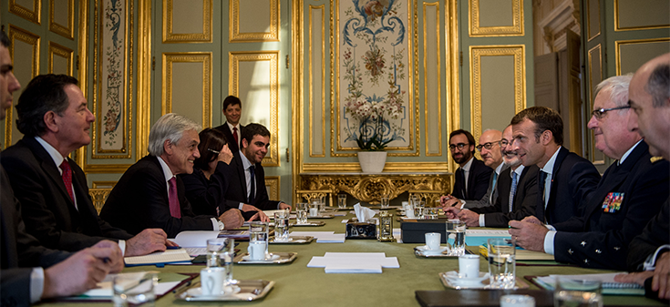 Chile y Francia fijan una hoja de ruta en las relaciones durante reunión de mandatarios