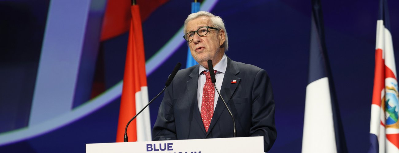 Canciller participa en el Blue Economy & Finance Forum y reafirma el compromiso de Chile con la gobernanza sostenible del océano