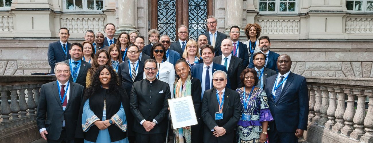 Subsecretaria llama a fortalecer la democracia global en el 30° aniversario de IDEA Internacional: “Es urgente convocar a un diálogo amplio”
